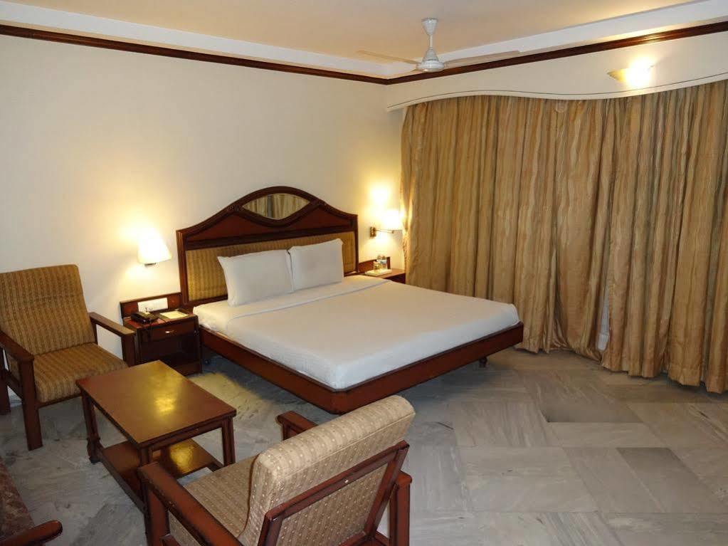 Hotel North Gate Madurai Extérieur photo